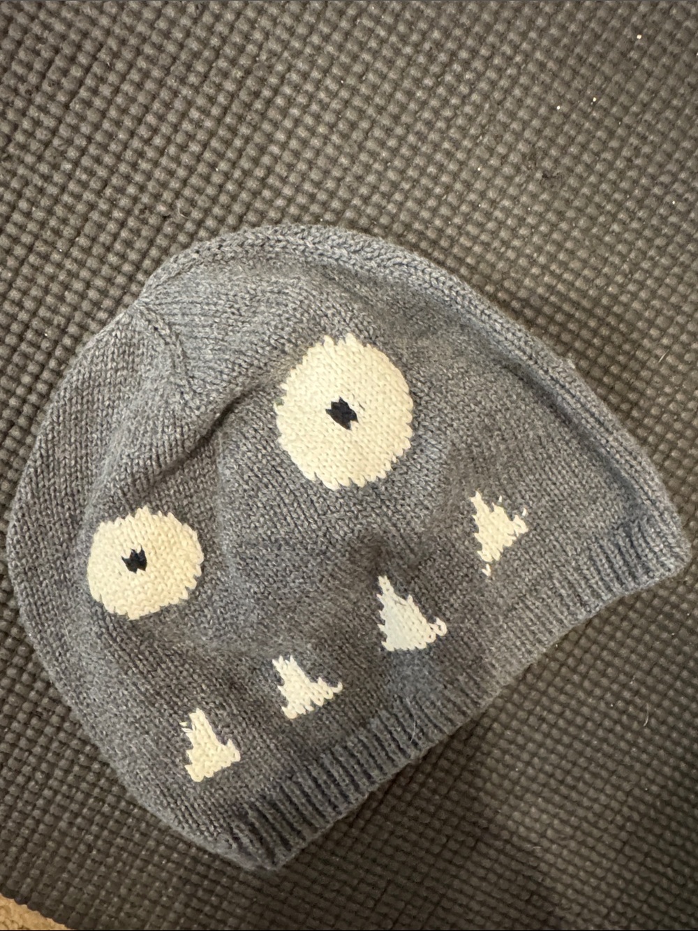 GAP Kids Grey Beanie with White Motif Accents